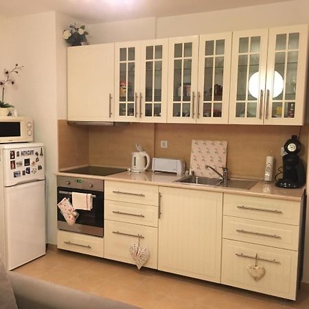 Konig Apartman City Center Budapeste Exterior foto