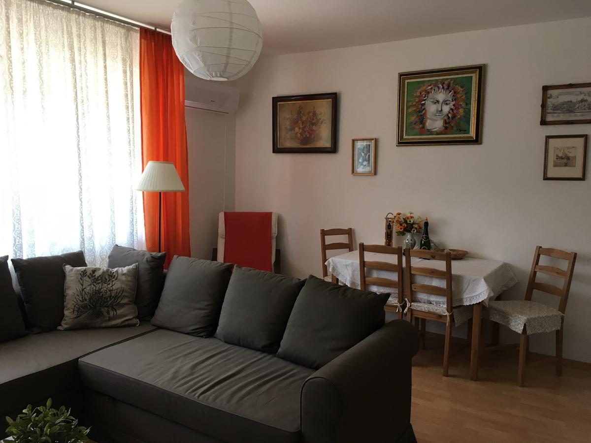 Konig Apartman City Center Budapeste Exterior foto