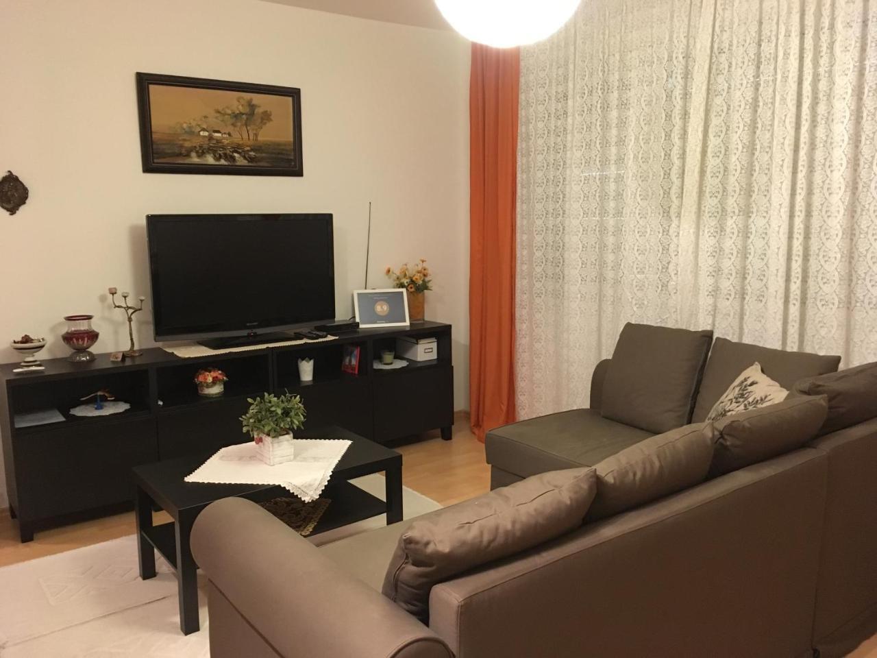 Konig Apartman City Center Budapeste Exterior foto